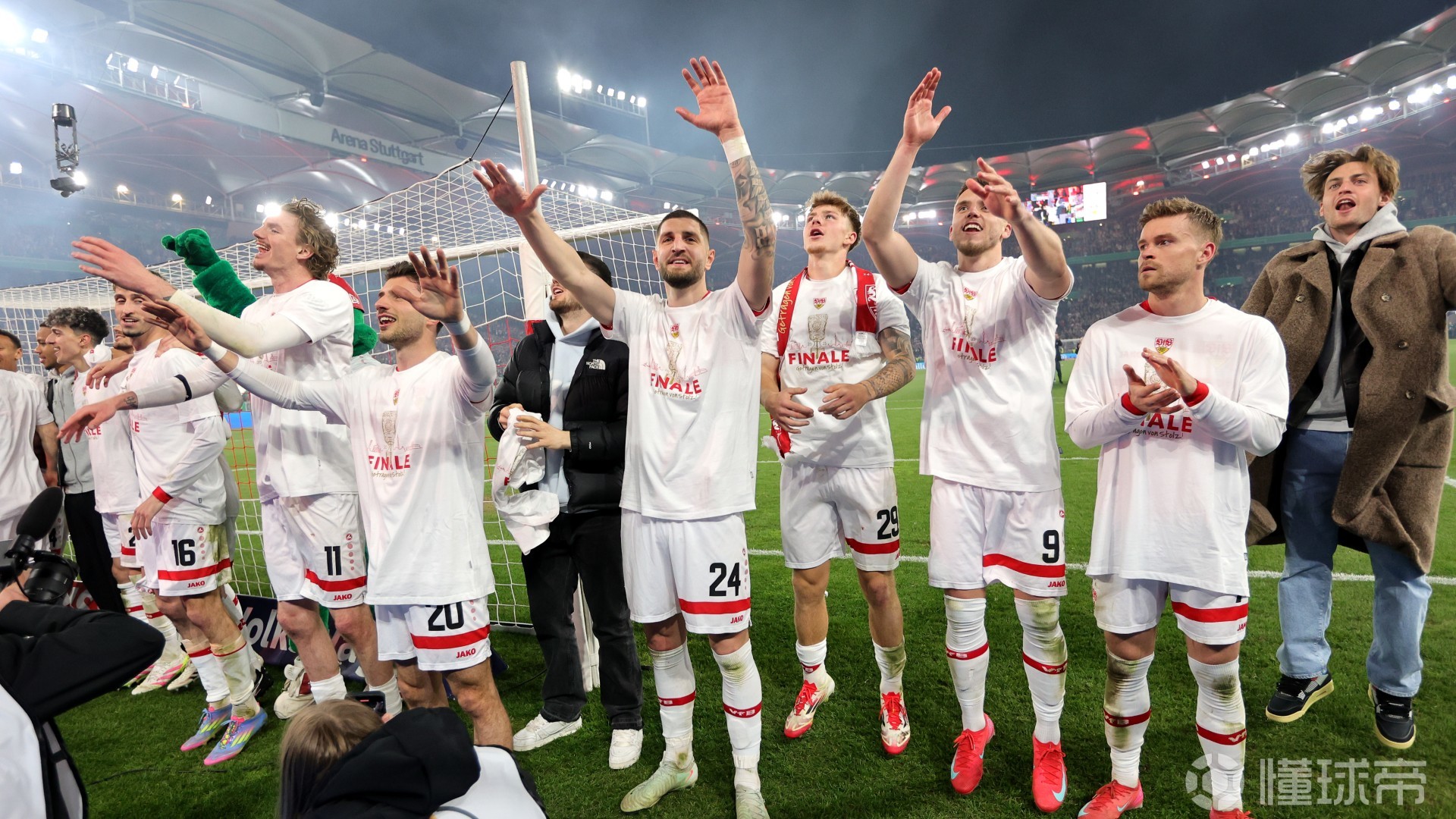 里程碑夜斯图加特绝杀压哨，德国杯冲刺阶段刷纪录，目标明确，临场指挥获称赞的简单介绍-九游游戏